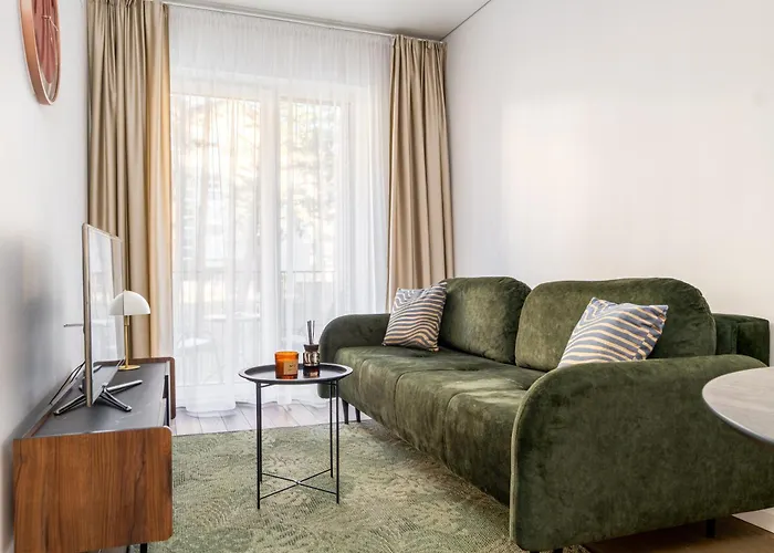 Vanagupe Frida & Pusynas * パランガ